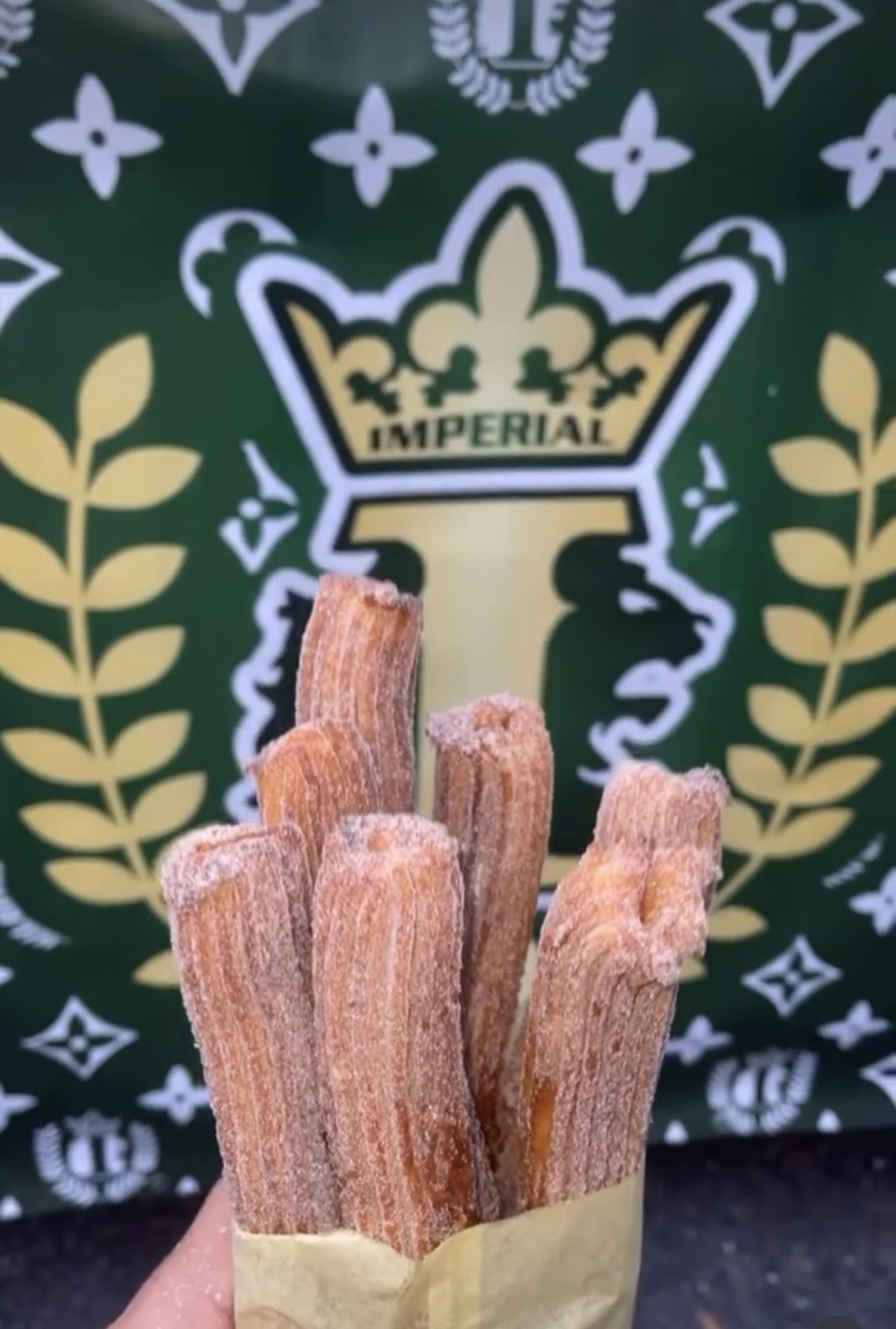 Churros y chocolate caliente